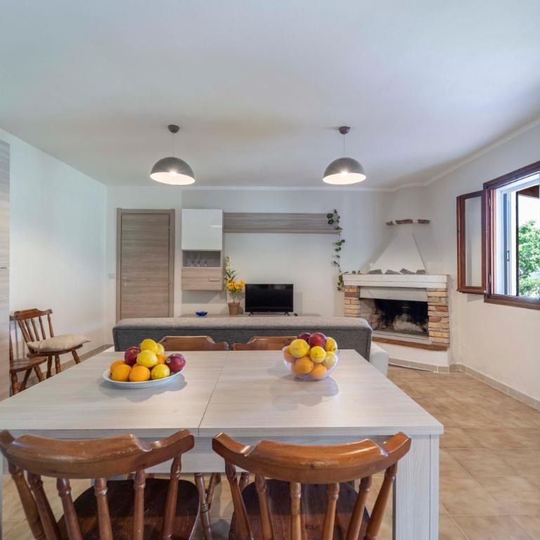 Open space accommodation - Two-Bedroom Villa - 8