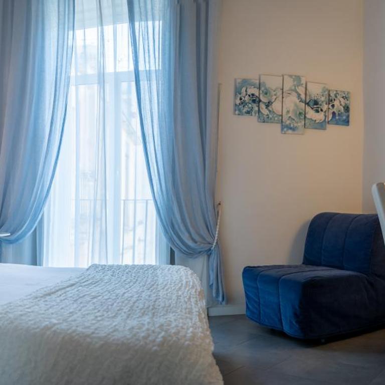 Sotto le Stelle ai Decumani - Camera Matrimoniale con Bagno Privato - 13