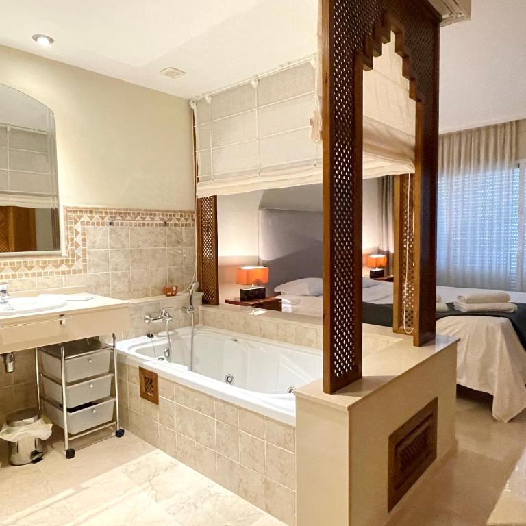 Malibu Mansion Club la Costa World with Sea View and hydromassage bath in Mijas Costa - Apartamento - 11