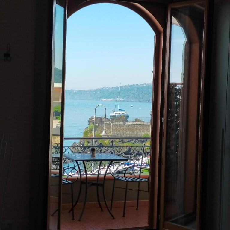B&B la spiaggetta di Stazzo - Camera Tripla Deluxe con Vista Mare - 18