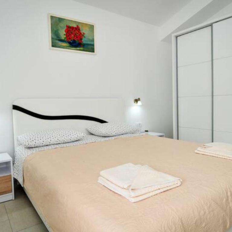 Busola Apartments - One-Bedroom Apartment - 1