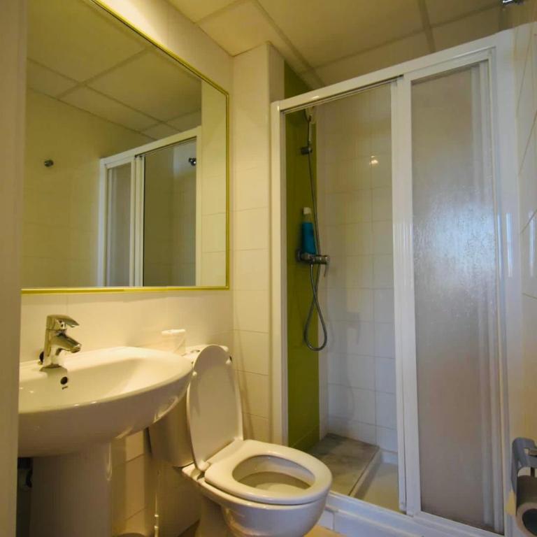Blue Lagoon Apartments - Two-Bedroom Apartment - 14
