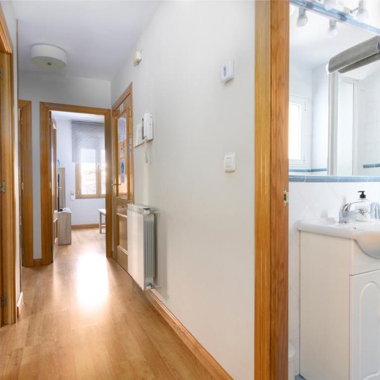 Apartamento La Muralla by leonapartamentos - Apartamento de 2 dormitorios - 15