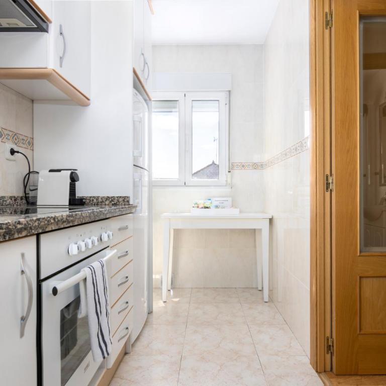 Apartamento La Muralla by leonapartamentos - Apartamento de 2 dormitorios - 11