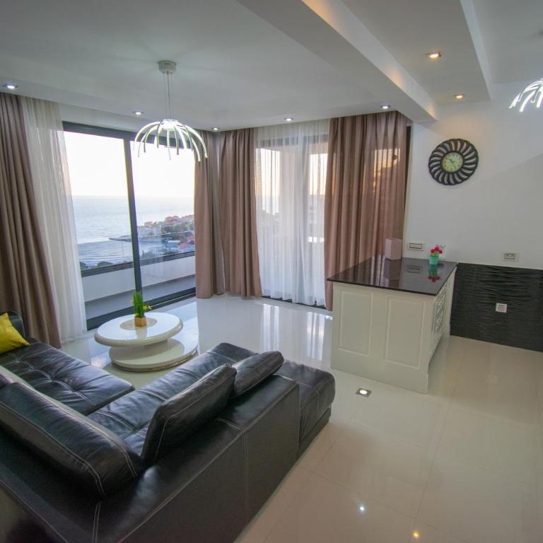 Golden Apartments - Apartment with Sea View - 10