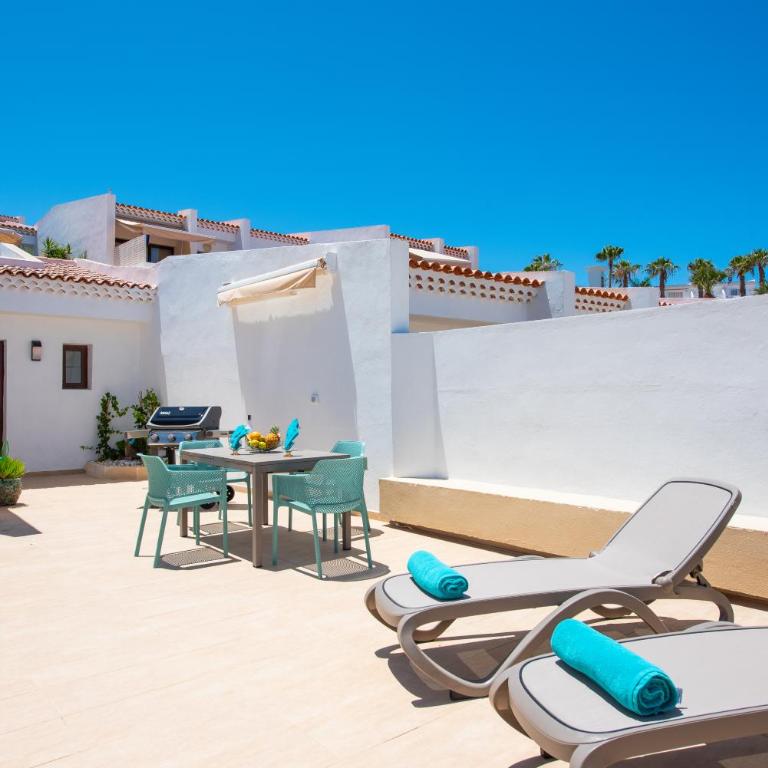 Haciendas Village Tenerife - 1 Bedroom Bungalow with Extra Large Chill out Terrace - 11