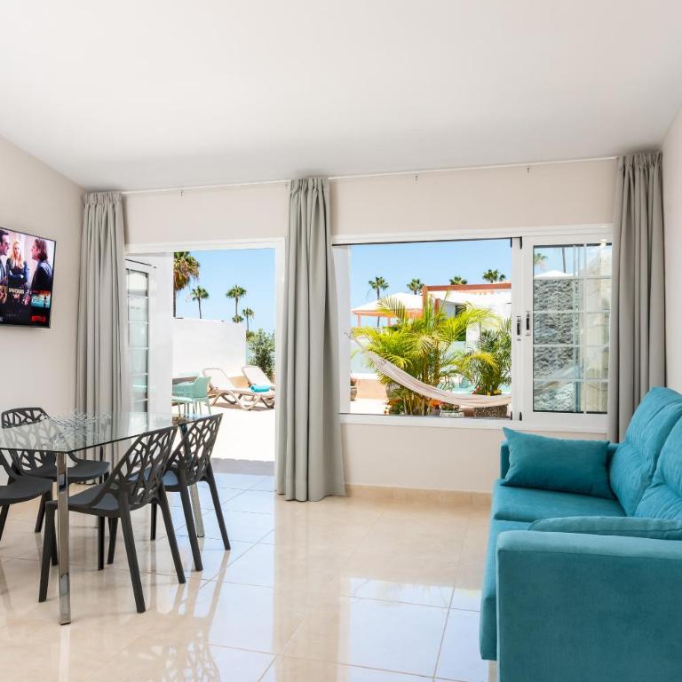 Haciendas Village Tenerife - 1 Bedroom Bungalow with Extra Large Chill out Terrace - 4