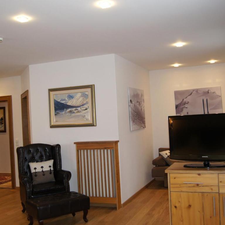 Hotel Hartenfels - Deluxe Suite - 12