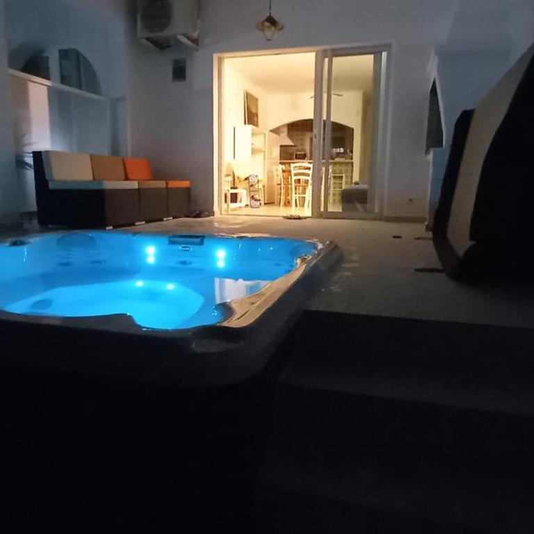 Plage à 500 m, Maison haut de gamme avec amarre privée, accès mer en 5 min sans pont, jacuzzi - Villa de 3 dormitorios - 5