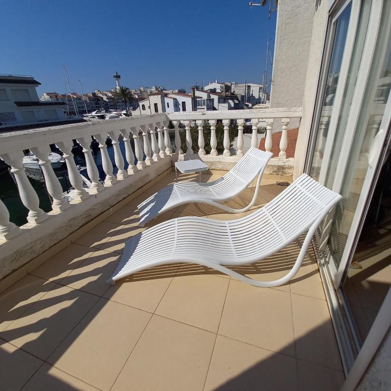 Plage à 500 m, Maison haut de gamme avec amarre privée, accès mer en 5 min sans pont, jacuzzi - Villa de 3 dormitorios - 36