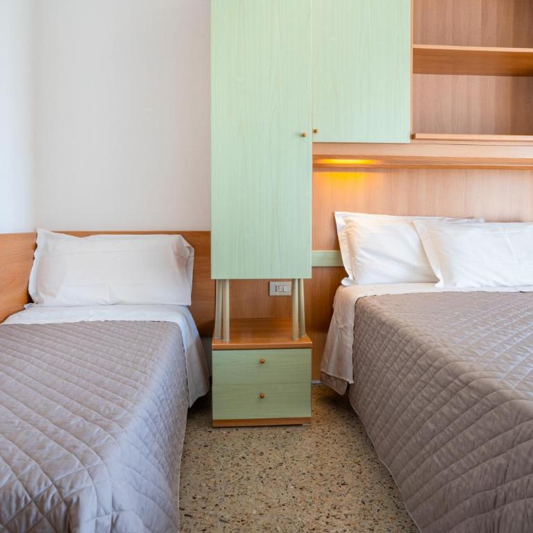 Hotel Dolomiti - Camera Tripla - 4