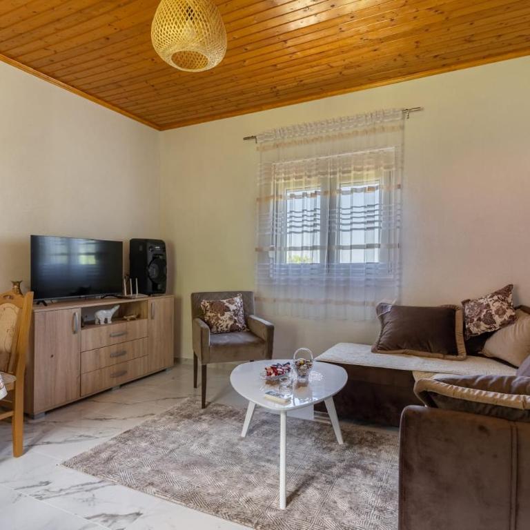 AparDibra - One-Bedroom Apartment - 12