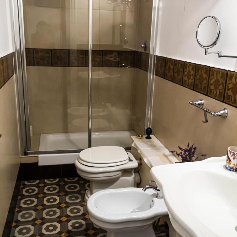 DonnaFrancaFlorio - Deluxe Double or Twin Room - 4