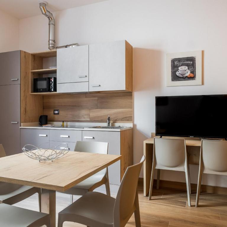 Giorgi Design Homes I - Two-Bedroom Apartment - 7