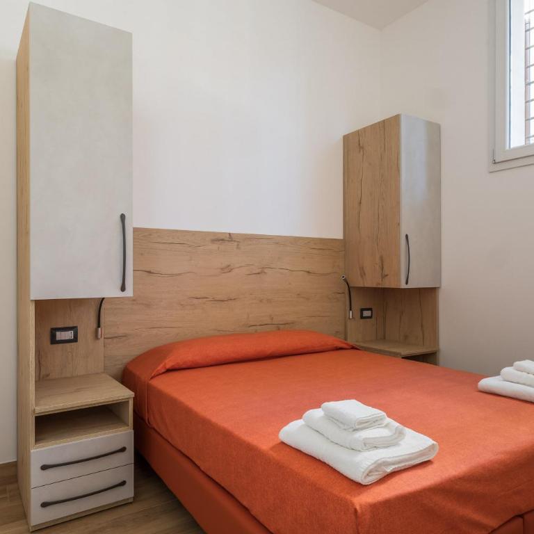 Giorgi Design Homes I - Two-Bedroom Apartment - 10