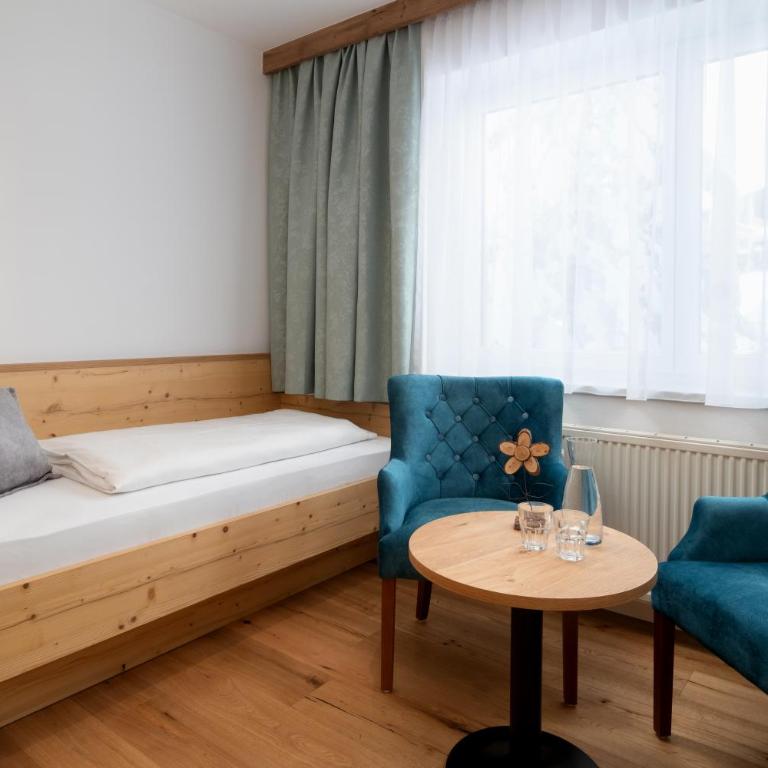 Bergnest die Frühstückspension - Deluxe Family Room - 10