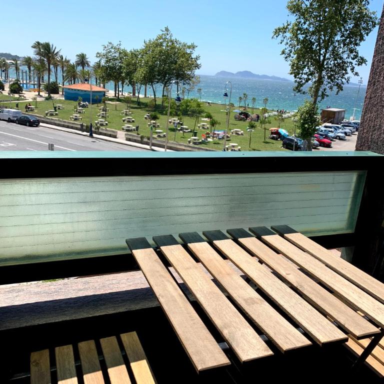 Apartamentos en Playa de Samil Primera Línea de playa Pe Na Areia - Apartamento con vistas al mar - 1