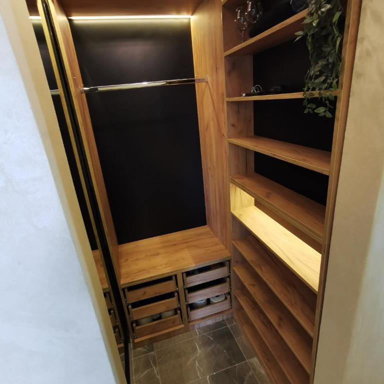Brend new luxurious apartment in downtown with free parking - Apartman sa 1 Spavaćom Sobom - 12