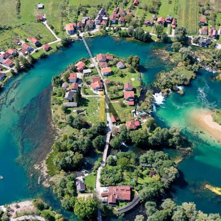Apartman View Una - Three-Bedroom House - 45
