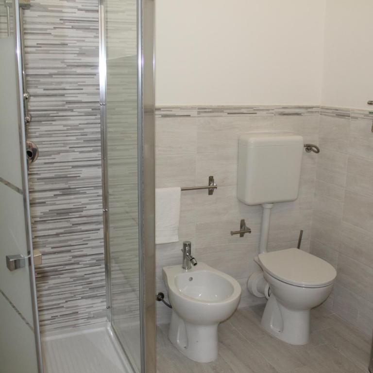 Rahal B&B - Double Room with Balcony - 2