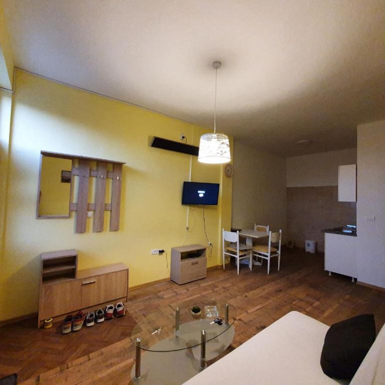 Apartmani Sarti Banja Luka - Apartman sa 1 Spavaćom Sobom - 1