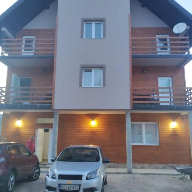 Apartmani Srećko - Apartment with Mountain View - 5