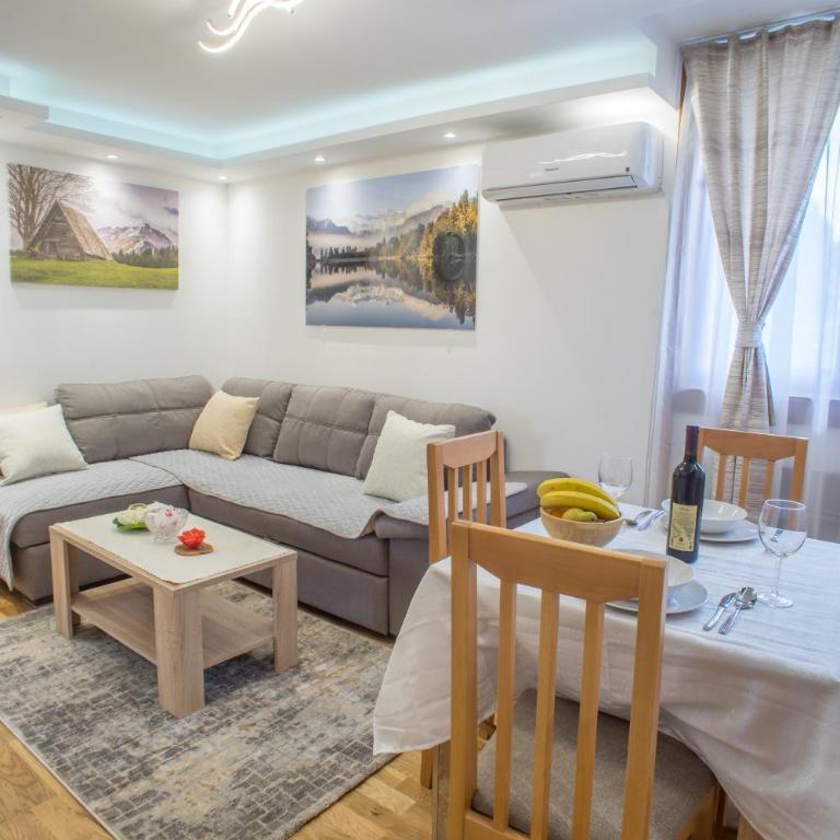 Lux Centre Apartment - Apartment - 1