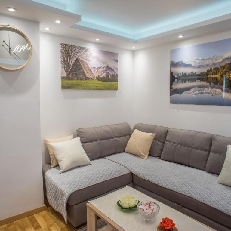 Lux Centre Apartment - Apartment - 8
