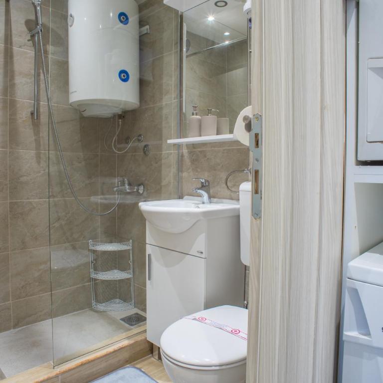 Lux Centre Apartment - Apartment - 13