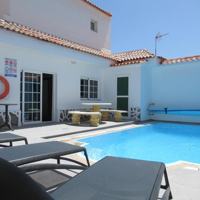 LAS ROSAS by RENTMEDANO Stunning luxury Chocolate Box villa with private heated pool & wifi - Villa - 15
