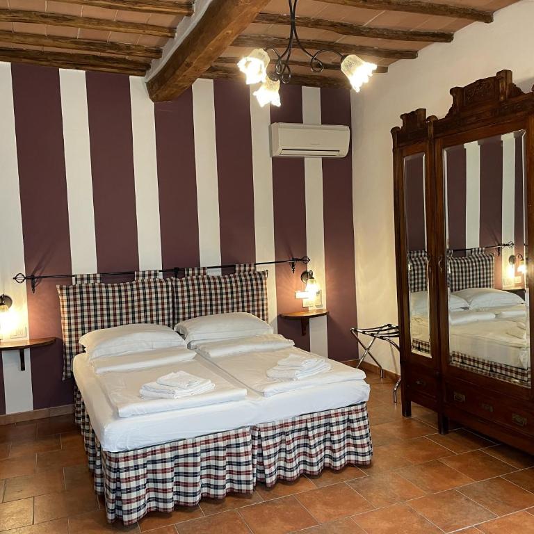 Agriturismo Il Poggiarello - Camera Quadrupla - 2