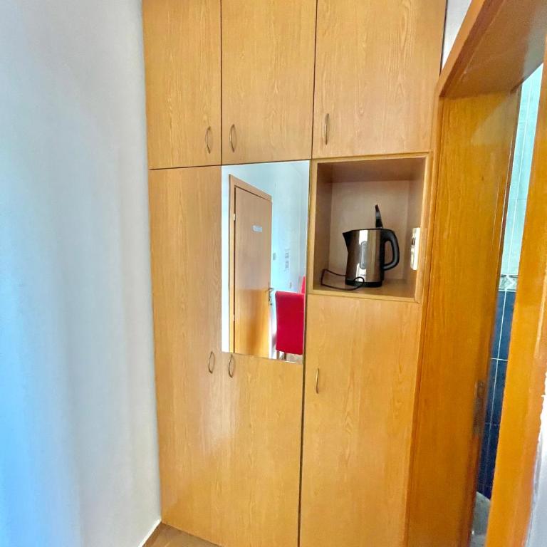 Vila L Budva - Dvokrevetna Soba sa Zasebnim Krevetima i Kupatilom - 4