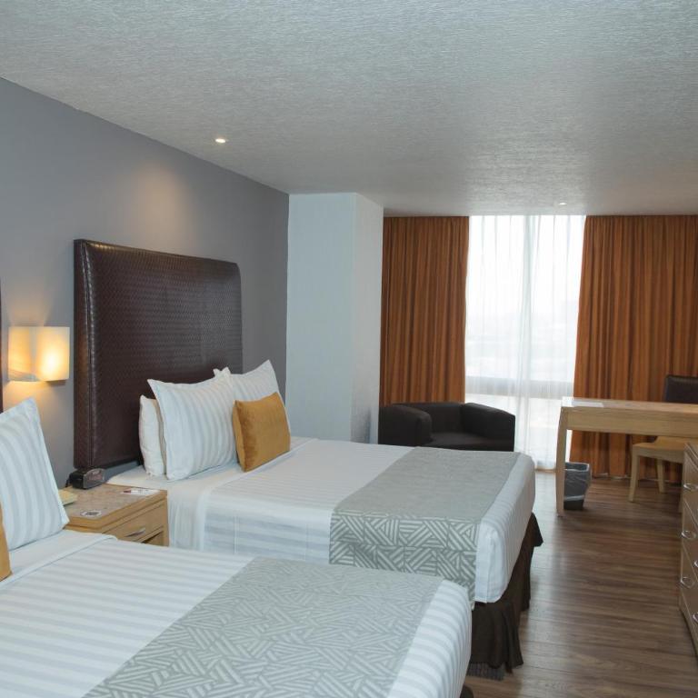 Sevilla Palace - Standard Double Room with Two Double Beds - 1