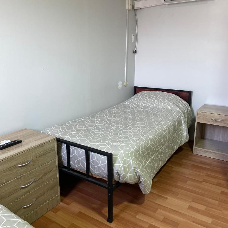 Residencial Astorga - Superior Double Room with Two Single Beds - 8