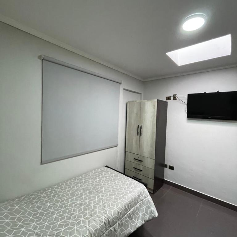 Residencial Astorga - Superior Double Room with Two Single Beds - 9