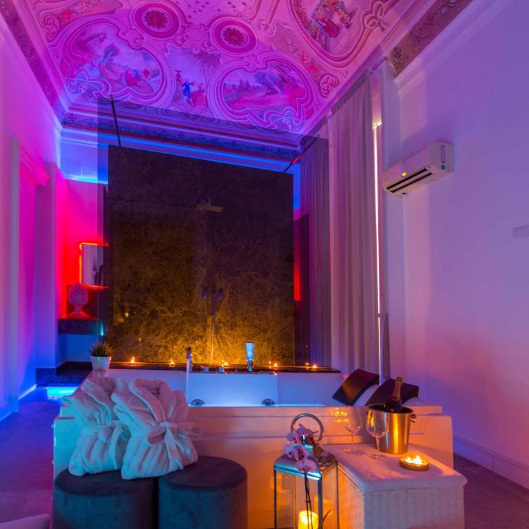 Palazzo Bruca Catania - King Suite with Spa Bath - 1