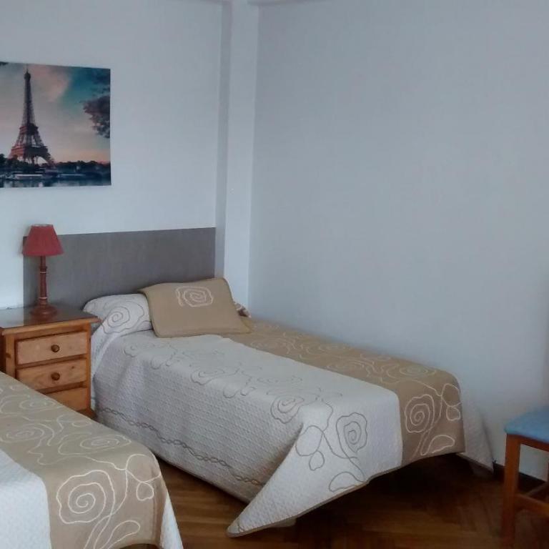 Pension Santa Rita - Habitación Doble con baño compartido - 1 o 2 camas - 8