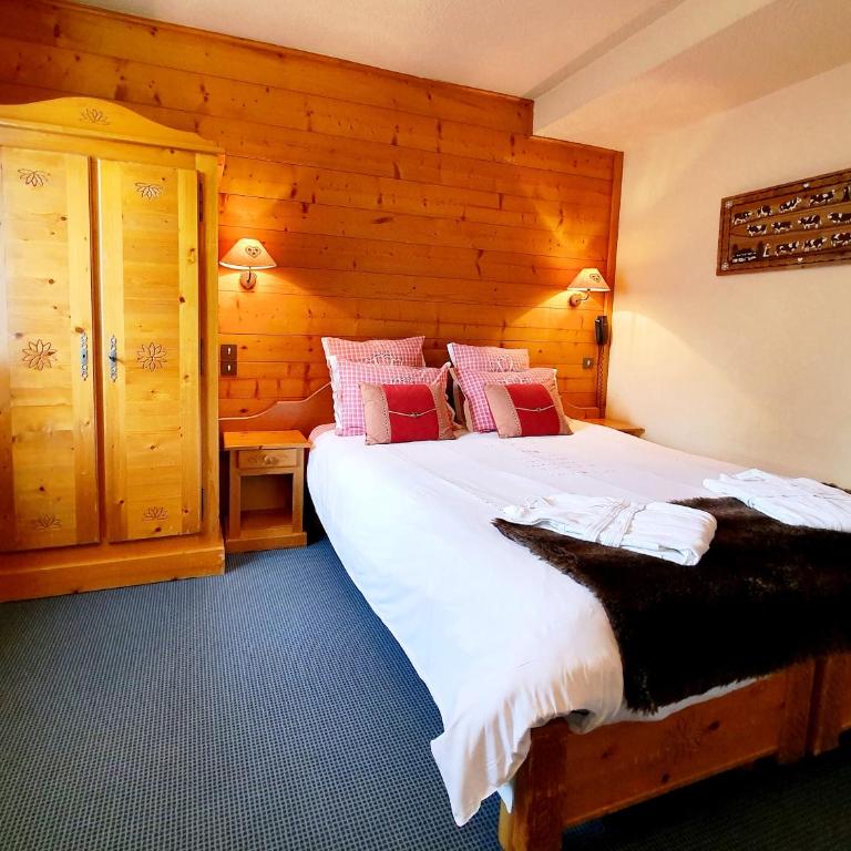 Café-Hôtel Le Morillon, Domaine du Grand Massif-Samoëns - Chambre Quadruple Standard - Vue sur Village - 2