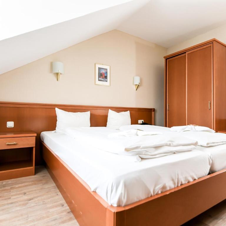 Hotel Blutenburg - Chambre Double Standard - 9