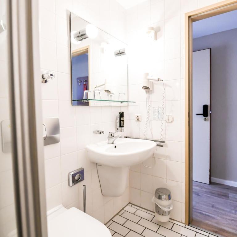 Hotel Blutenburg - Chambre Double Standard - 10