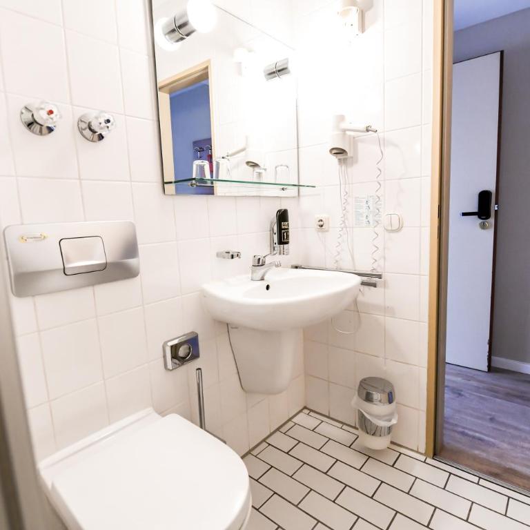 Hotel Blutenburg - Chambre Double Standard - 11