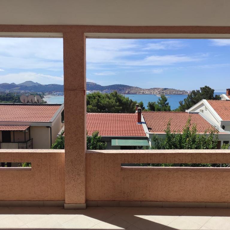 Apartmani Vujicic - Apartment with Sea View - 10