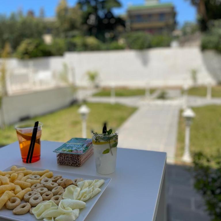 Grand Hotel Royal - Camera Matrimoniale con Ingresso Indipendente e Vista Giardino - 1