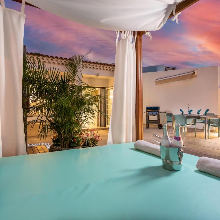 Haciendas Village Tenerife - 1 Bedroom Bungalow with Extra Large Chill out Terrace - 25