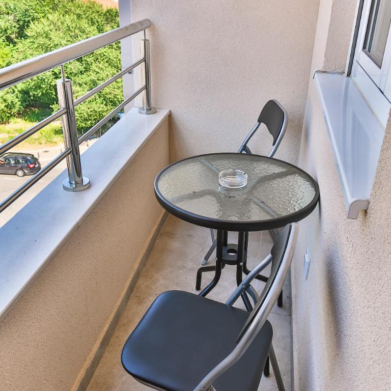 Lux Apartments Iva - One-Bedroom Apartment - 54