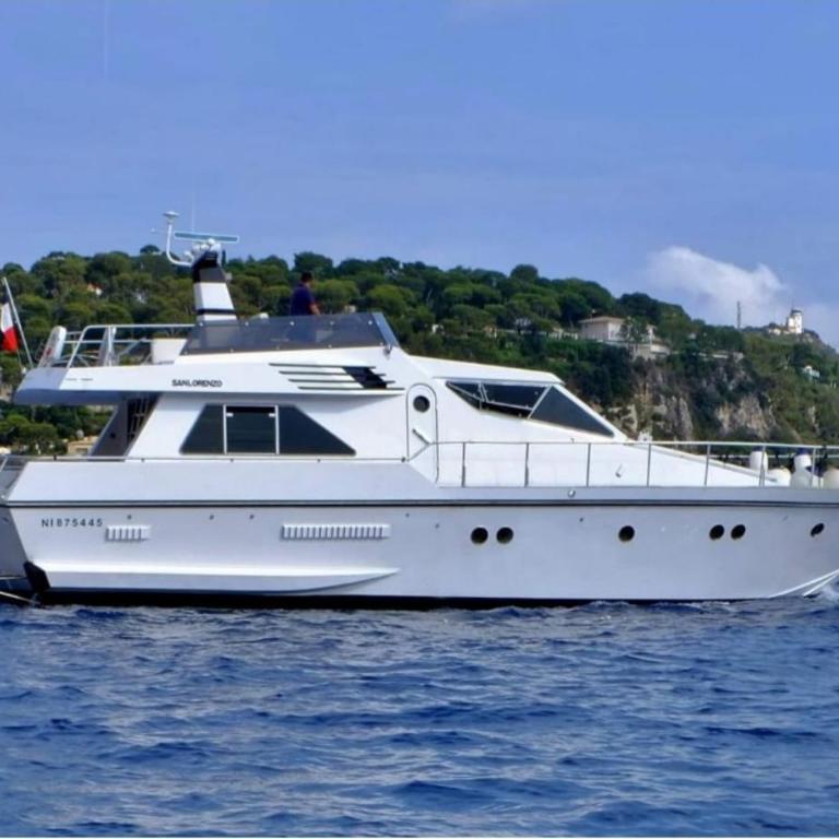 Yacht Charter Nice Cannes Antibes - Mobile Home - 1