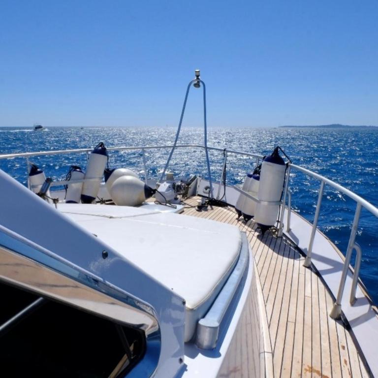 Yacht Charter Nice Cannes Antibes - Mobile Home - 12