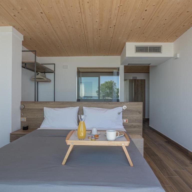 INSULA FELIX Bed&Breakfast - Deluxe Doppelzimmer mit Terrasse und Seeblick - 5