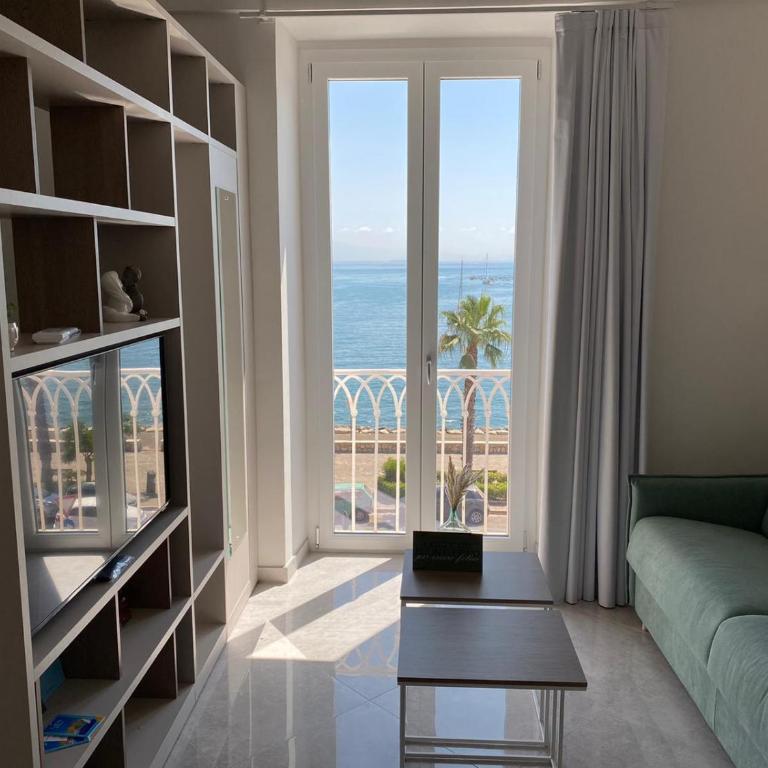 La Camera della Nonna 2.0 - Deluxe Double Room with Balcony and Sea View - 3