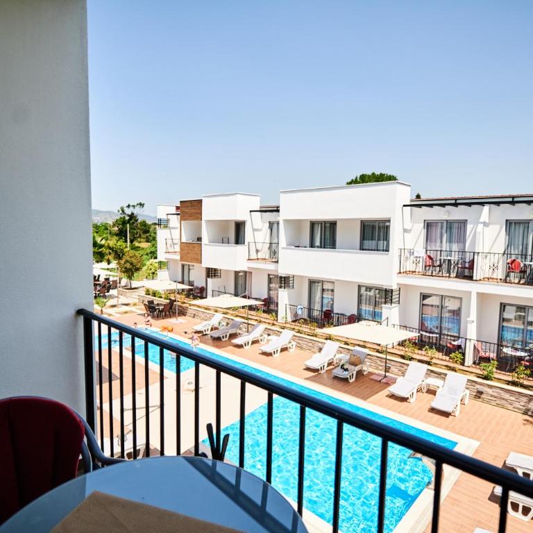 Hotel Halibas - Mala Dvokrevetna Soba sa Bračnim Krevetom - 3